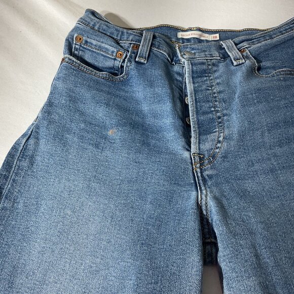 Levis 501 Original Fit Button-Fly Jeans Womens 28x30 Mid-Rise Straight Leg Light - Picture 4 of 14